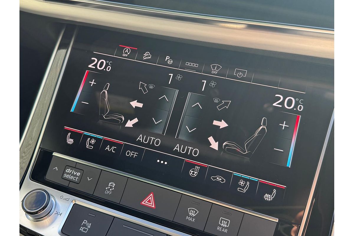 2024 Audi Q7 55 TFSI S line 4M