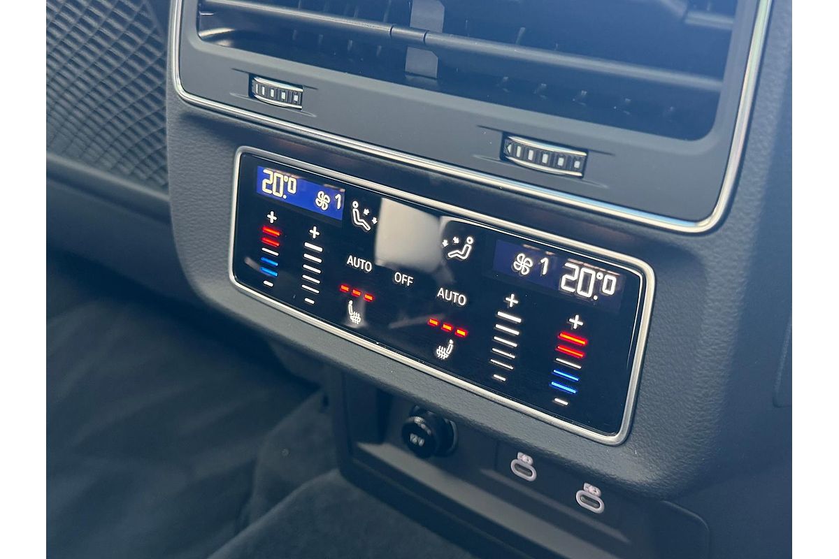 2024 Audi Q7 55 TFSI S line 4M