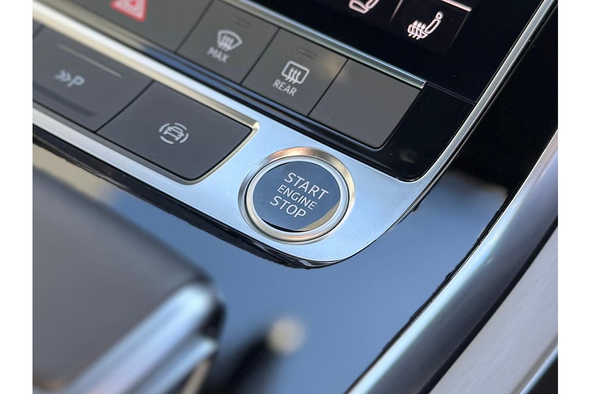 2024 Audi Q7 55 TFSI S line 4M