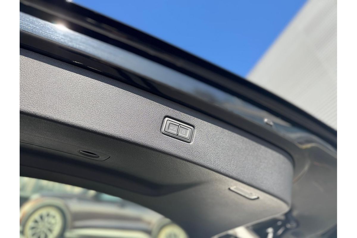 2024 Audi Q7 55 TFSI S line 4M