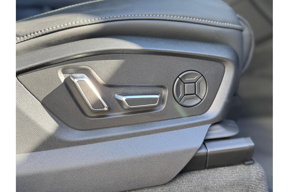 2024 Audi Q7 55 TFSI S line 4M