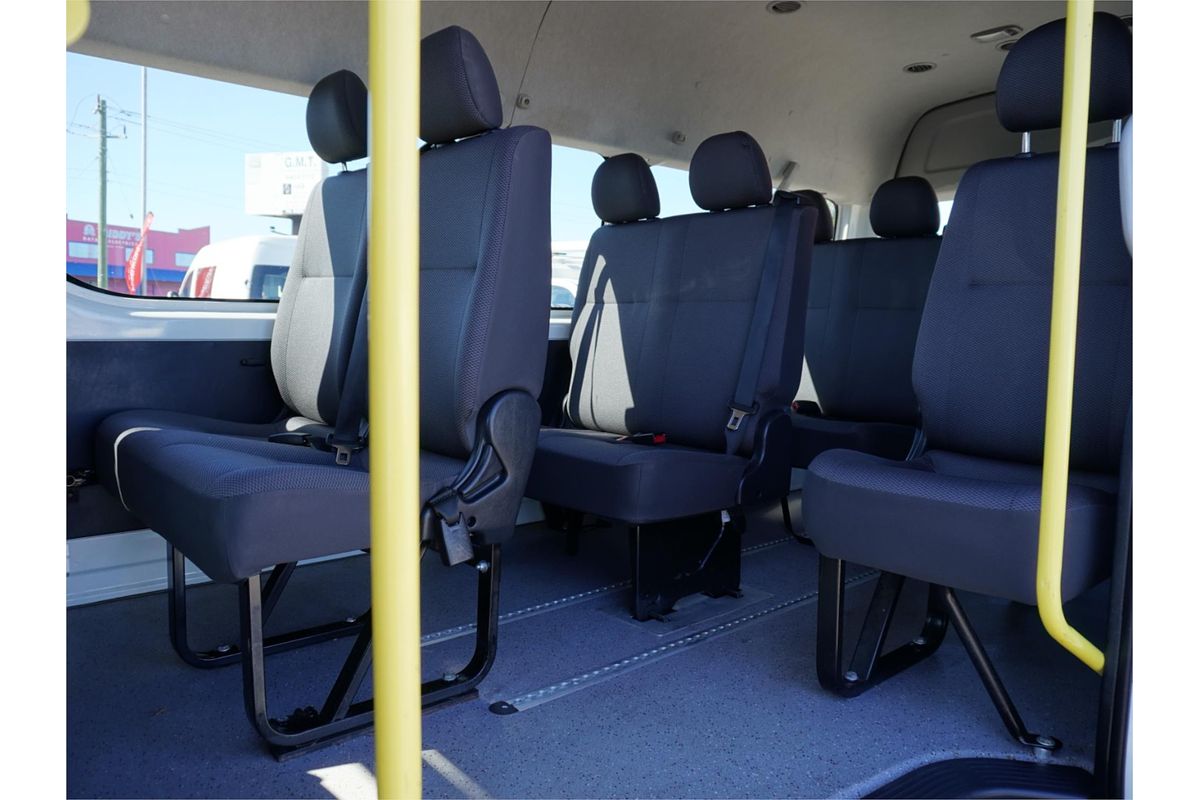 2015 Toyota Hiace Commuter KDH223R