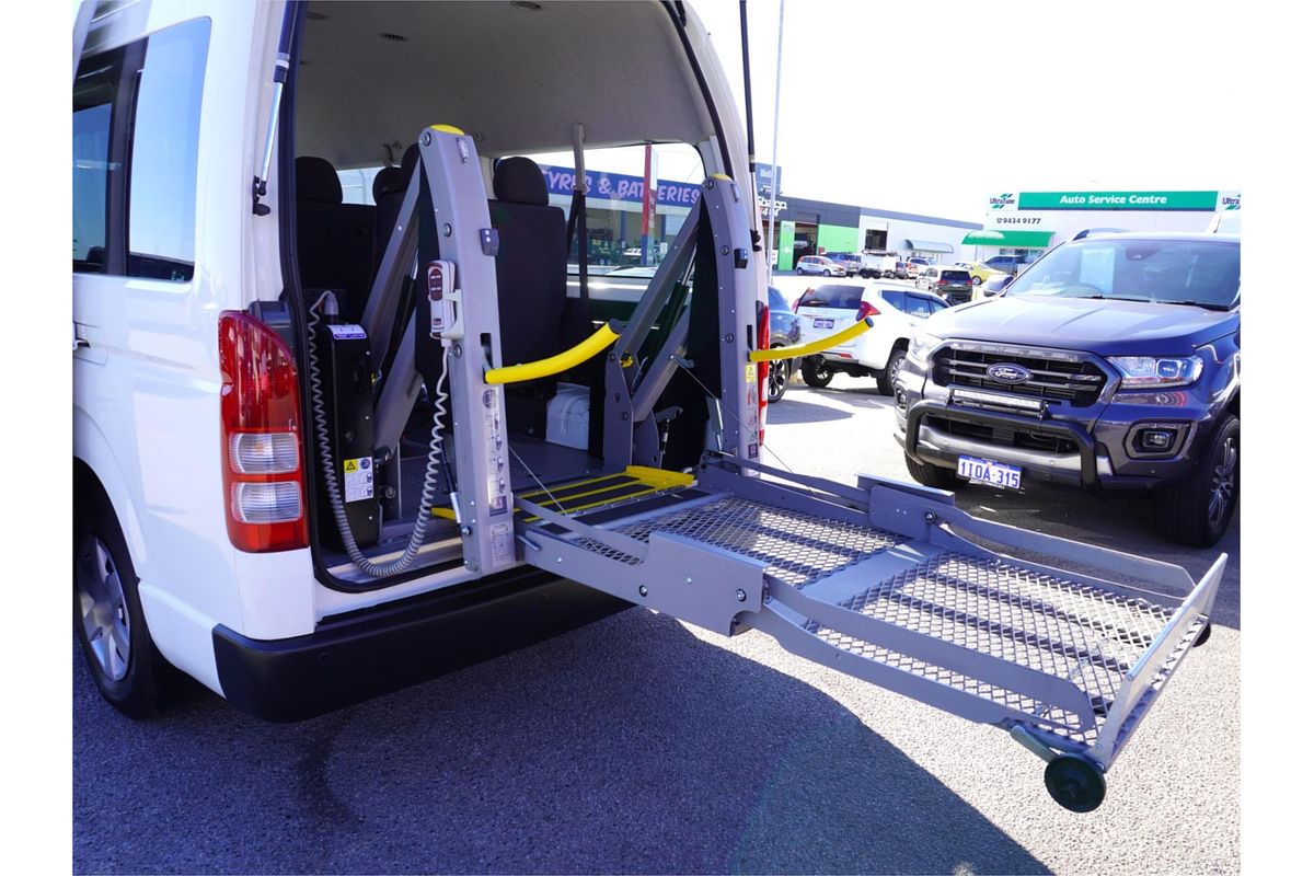 2015 Toyota Hiace Commuter KDH223R