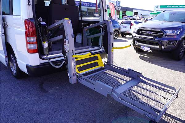 2015 Toyota Hiace Commuter KDH223R