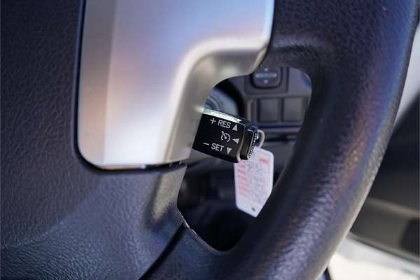 2015 Toyota Hiace Commuter KDH223R