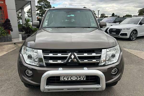 2014 Mitsubishi Pajero VR-X NW