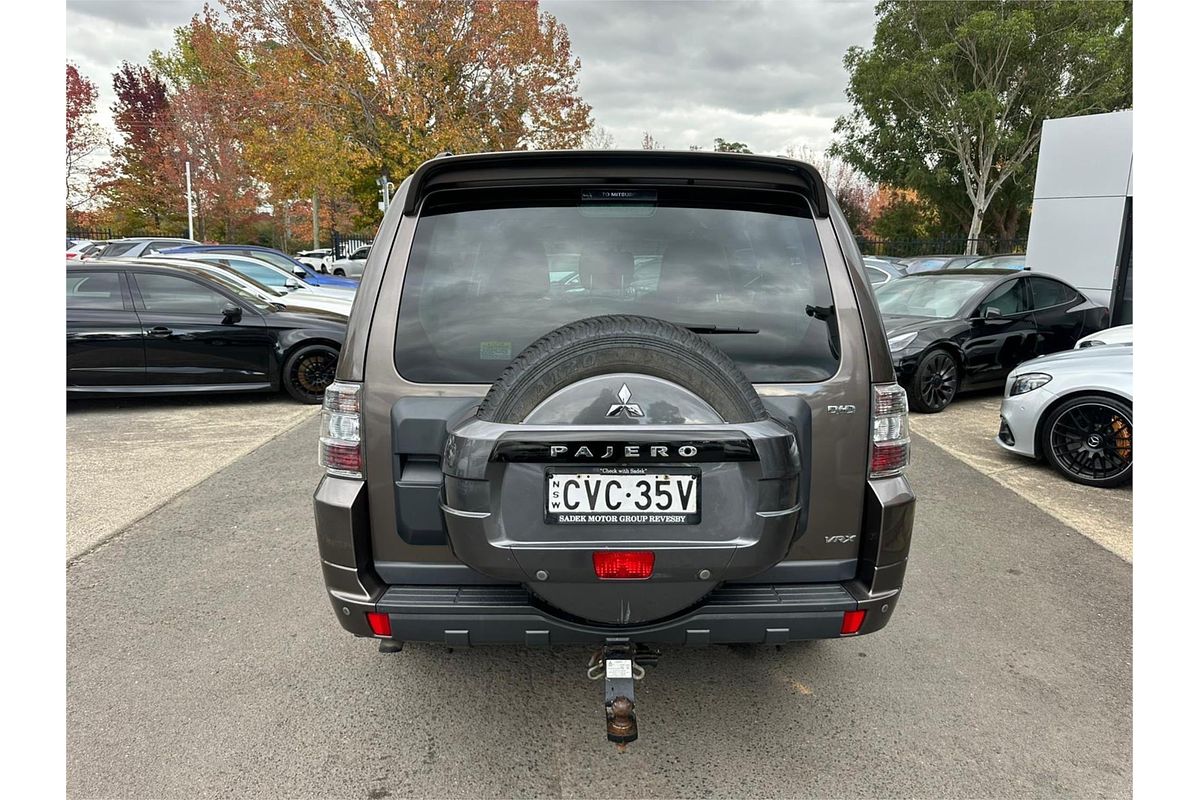 2014 Mitsubishi Pajero VR-X NW