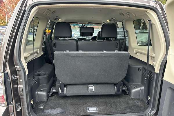 2014 Mitsubishi Pajero VR-X NW
