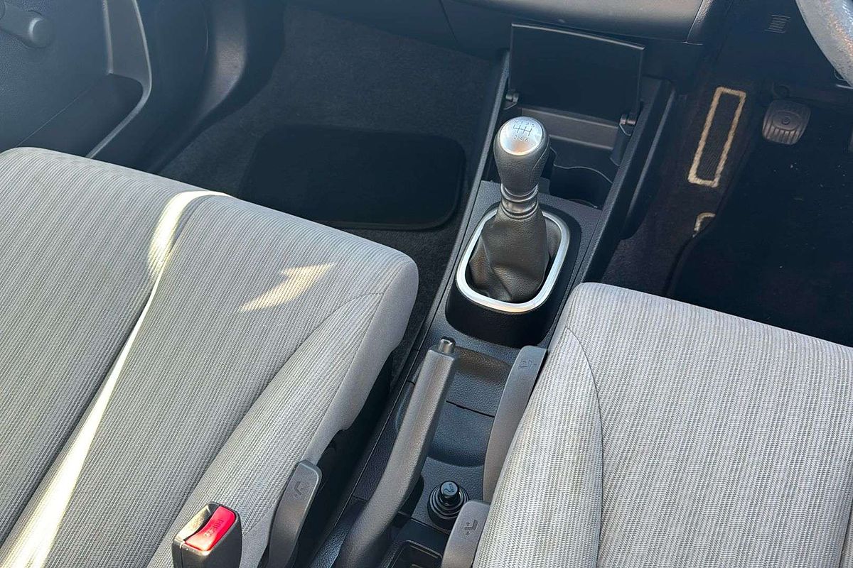 2009 Nissan Tiida ST C11