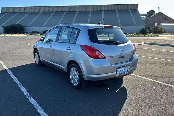 2009 Nissan Tiida ST C11