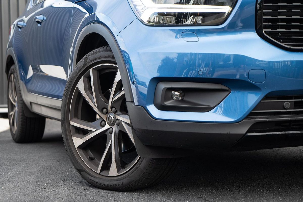 2020 Volvo XC40 T5 R-Design