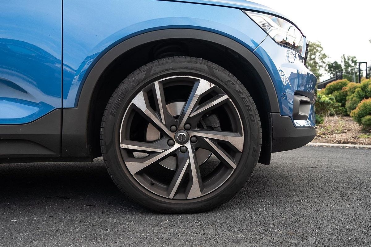 2020 Volvo XC40 T5 R-Design