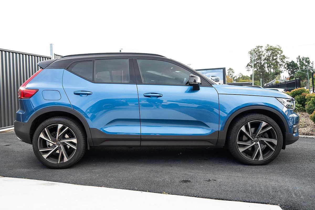 2020 Volvo XC40 T5 R-Design