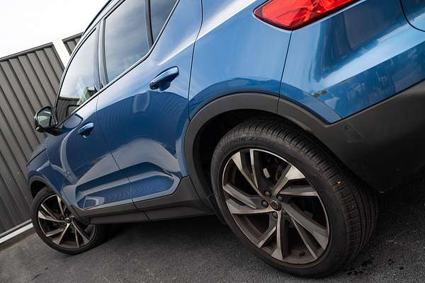 2020 Volvo XC40 T5 R-Design