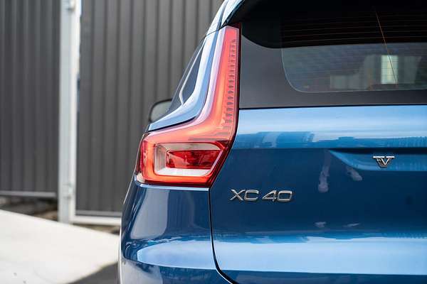 2020 Volvo XC40 T5 R-Design