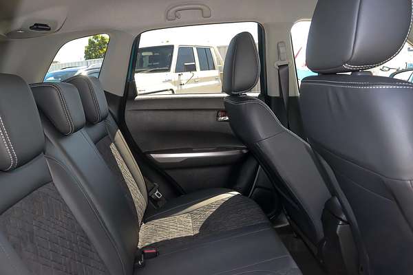 2024 Suzuki Vitara Turbo Shadow LY Series II