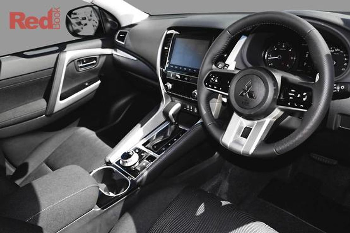 2025 Mitsubishi Pajero Sport GLS QG