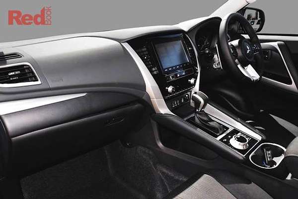 2025 Mitsubishi Pajero Sport GLS QG