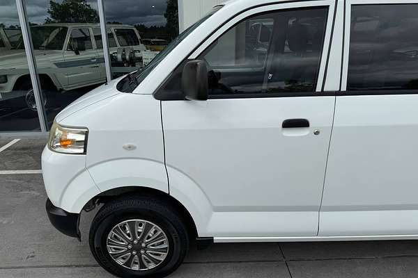 2015 Suzuki APV