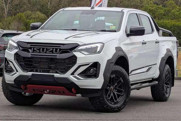 2025 Isuzu D-MAX BLADE 4X4
