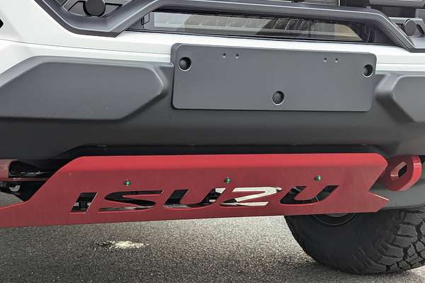 2025 Isuzu D-MAX BLADE 4X4