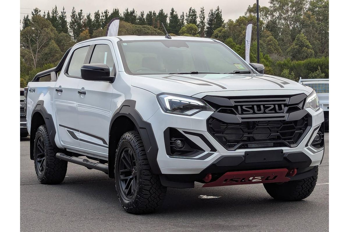 2025 Isuzu D-MAX BLADE 4X4