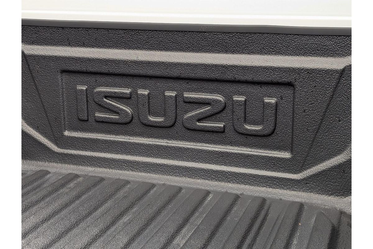 2025 Isuzu D-MAX BLADE 4X4