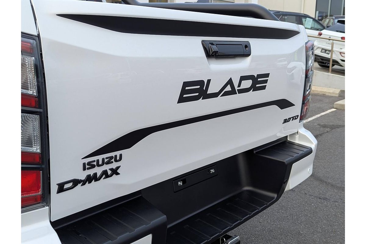 2025 Isuzu D-MAX BLADE 4X4