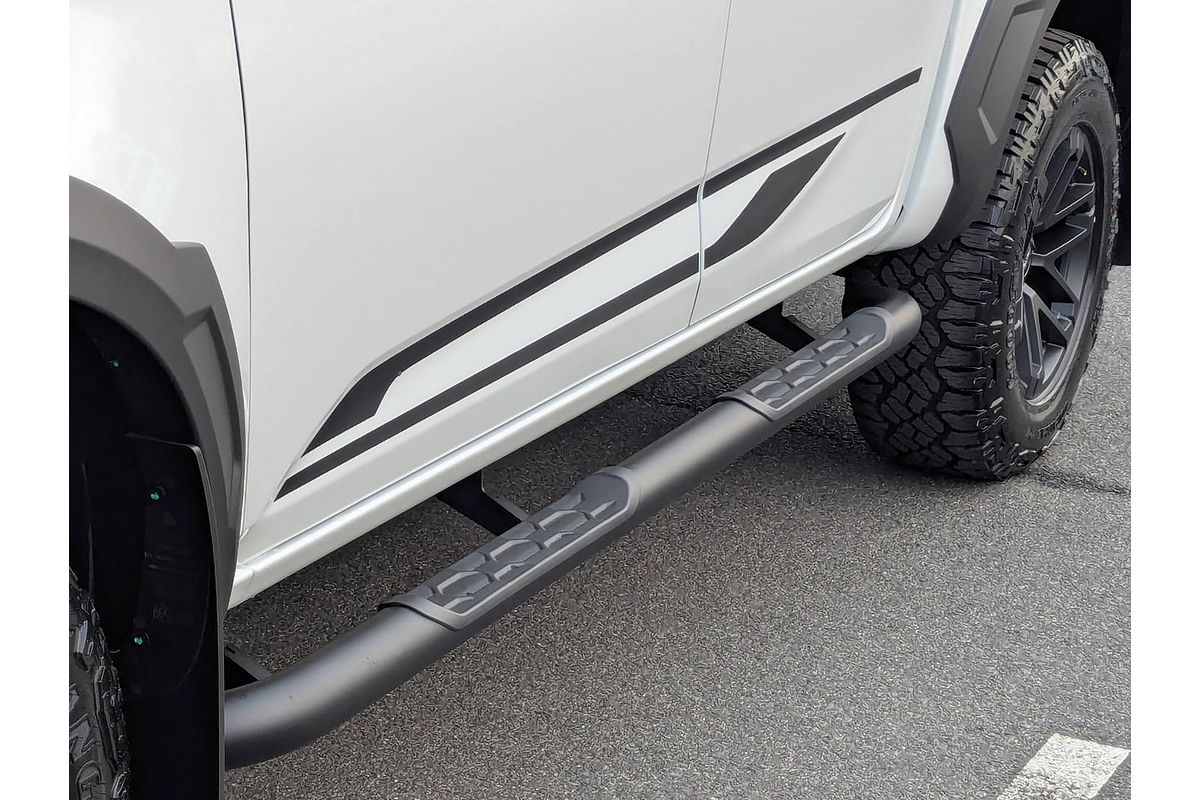 2025 Isuzu D-MAX BLADE 4X4