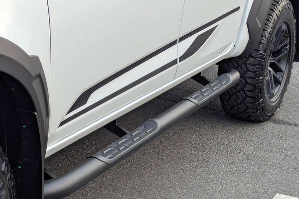 2025 Isuzu D-MAX BLADE 4X4