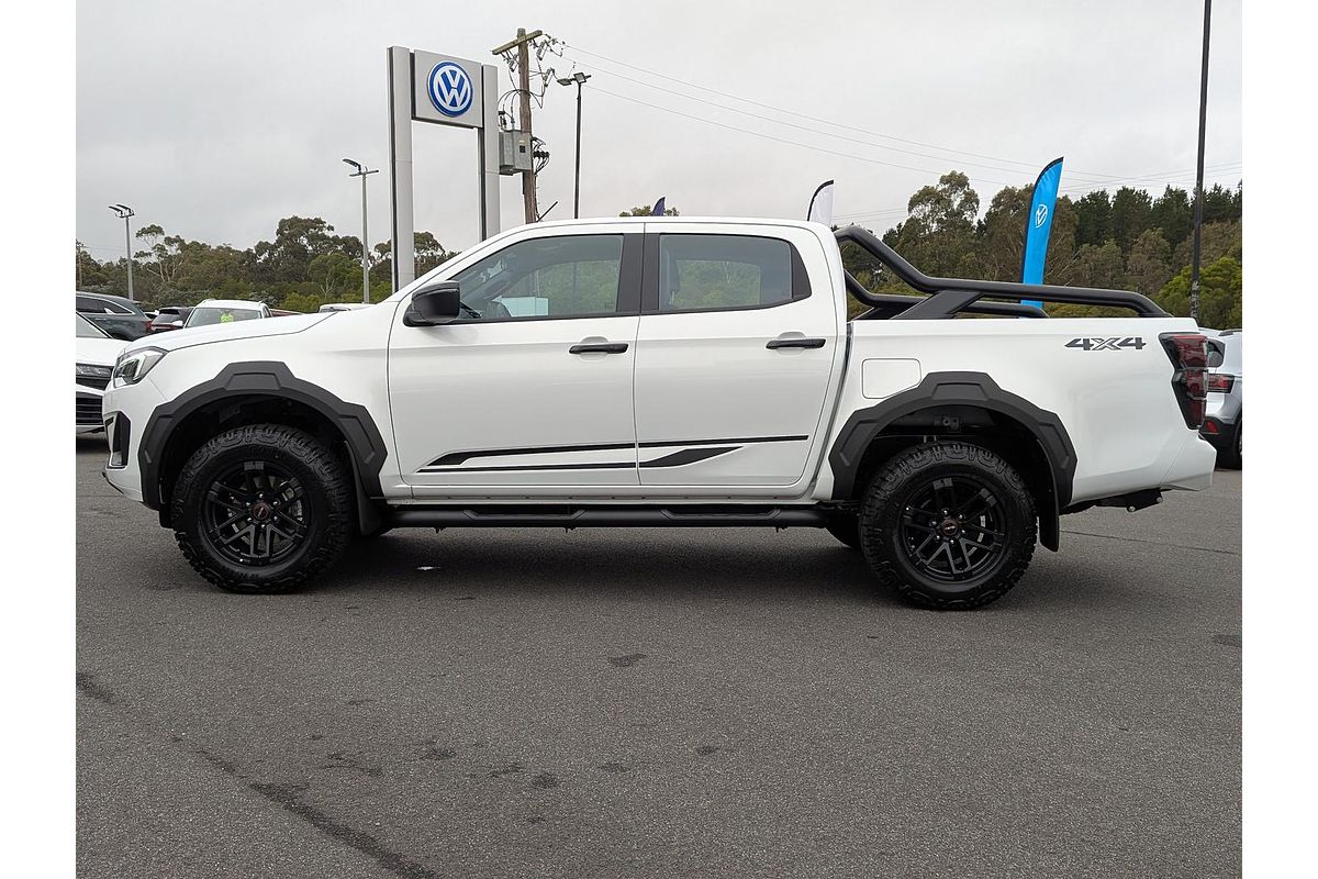 2025 Isuzu D-MAX BLADE 4X4
