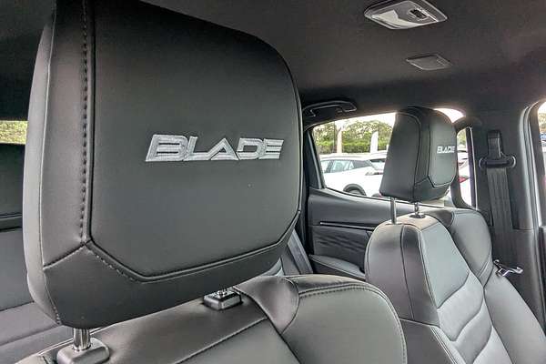 2025 Isuzu D-MAX BLADE 4X4