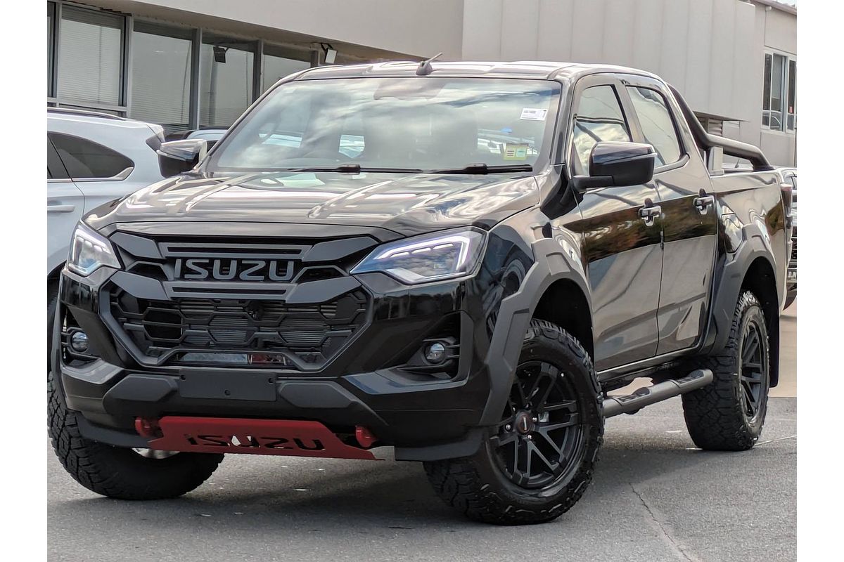 2025 Isuzu D-MAX BLADE 4X4