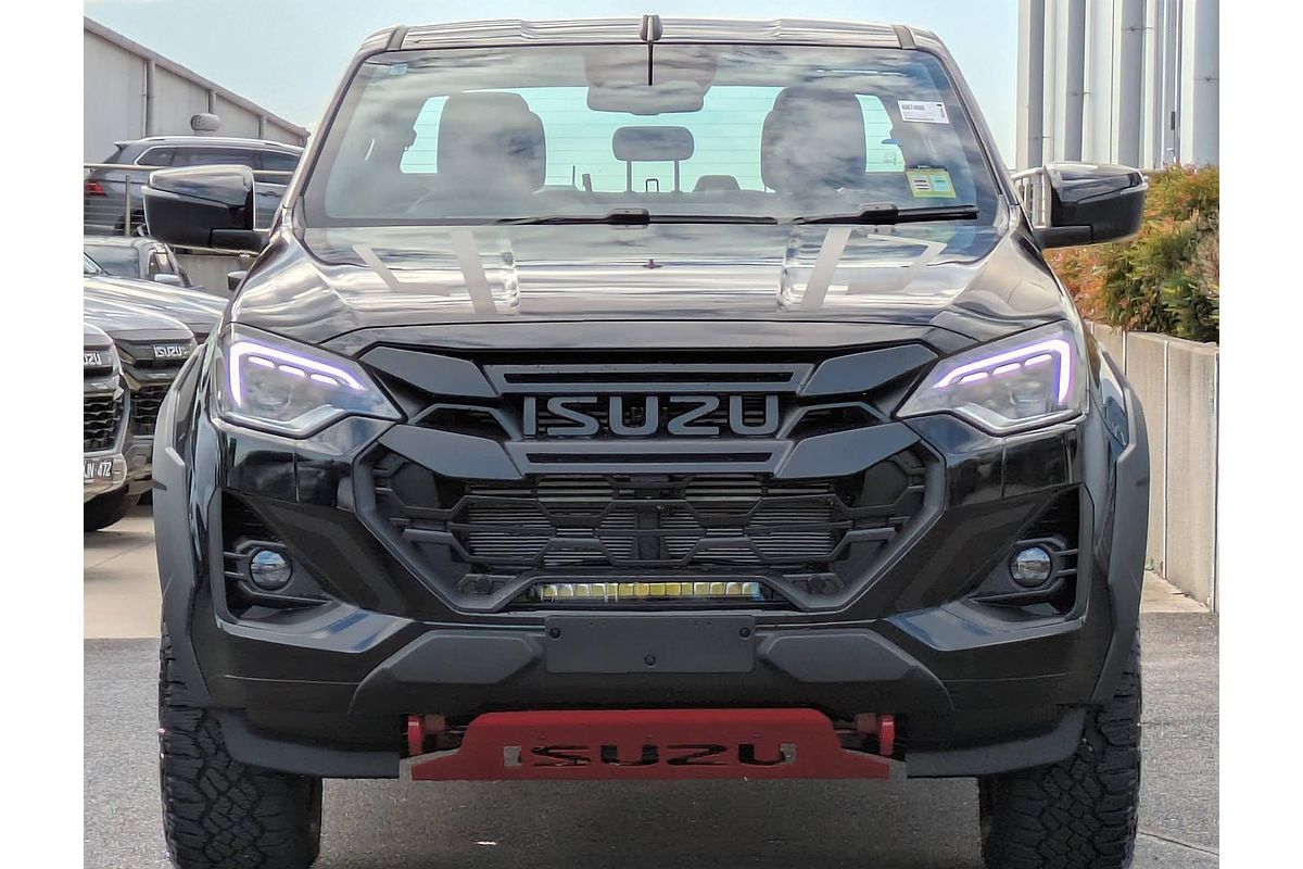 2025 Isuzu D-MAX BLADE 4X4
