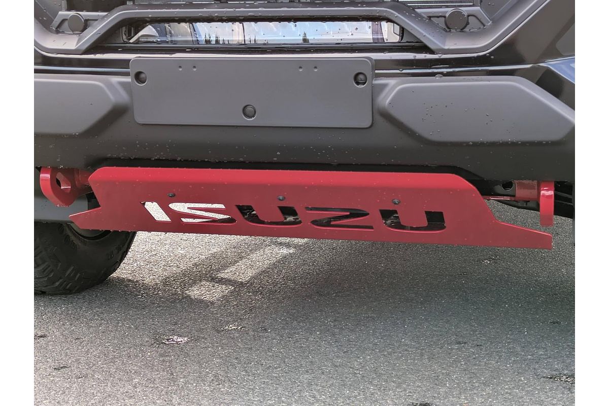 2025 Isuzu D-MAX BLADE 4X4