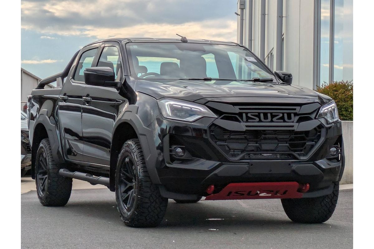 2025 Isuzu D-MAX BLADE 4X4
