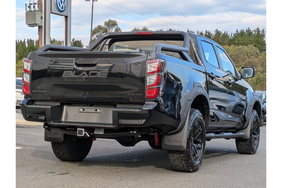 2025 Isuzu D-MAX BLADE 4X4