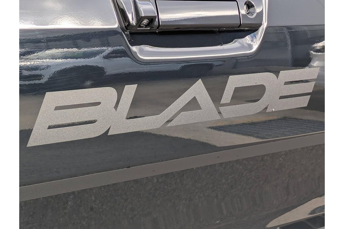 2025 Isuzu D-MAX BLADE 4X4