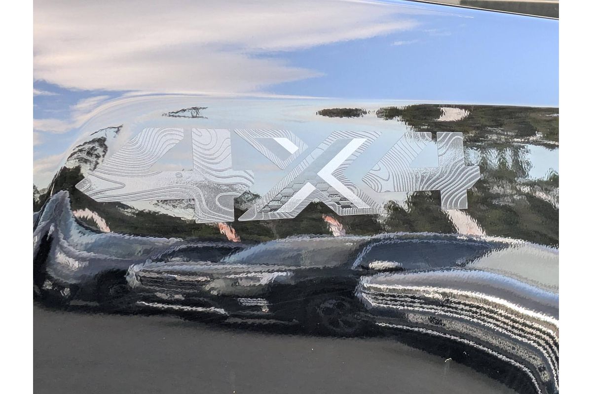 2025 Isuzu D-MAX BLADE 4X4