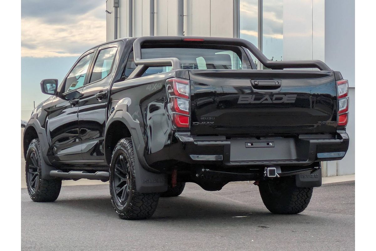 2025 Isuzu D-MAX BLADE 4X4