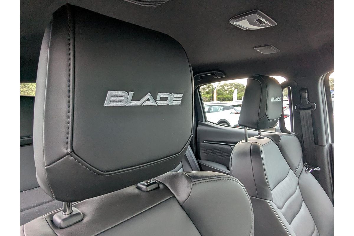 2025 Isuzu D-MAX BLADE 4X4