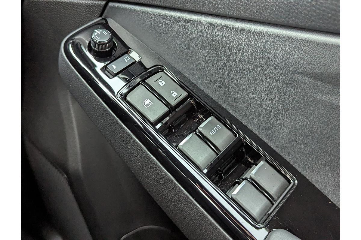 2025 Isuzu D-MAX BLADE 4X4