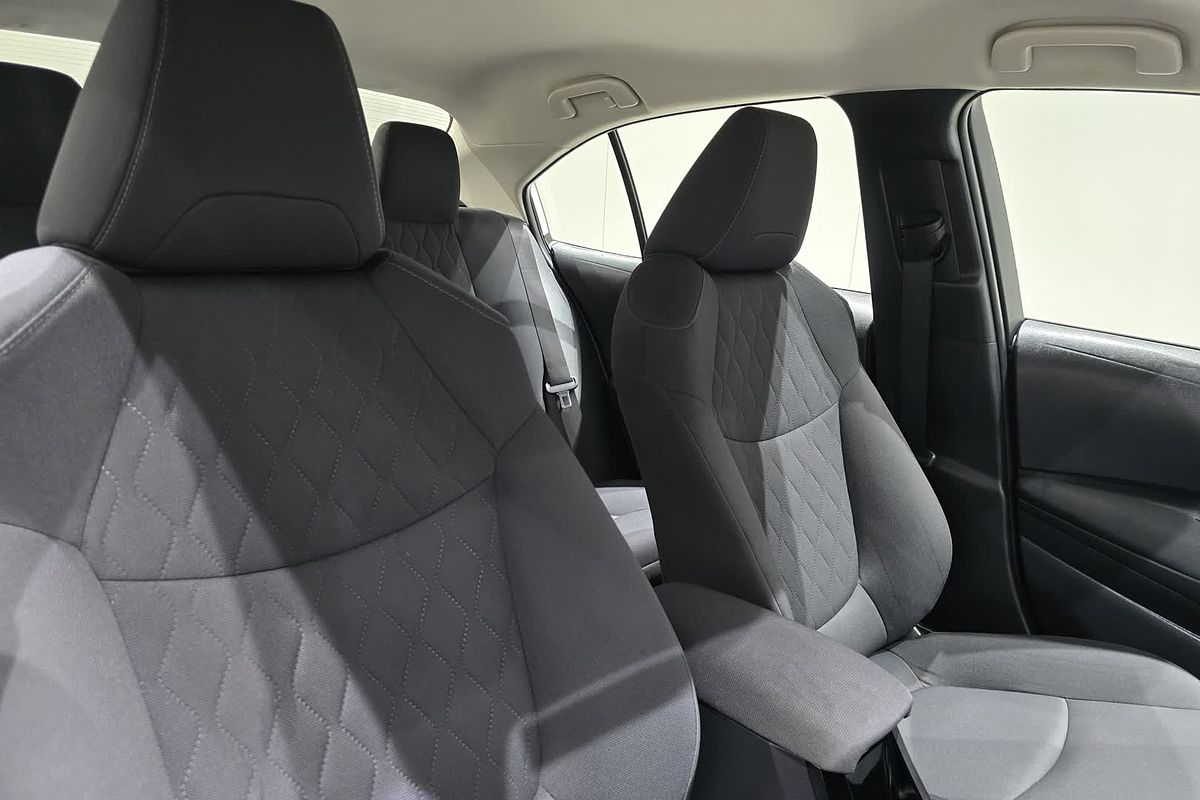 2022 Toyota Corolla Ascent Sport Hybrid ZWE211R