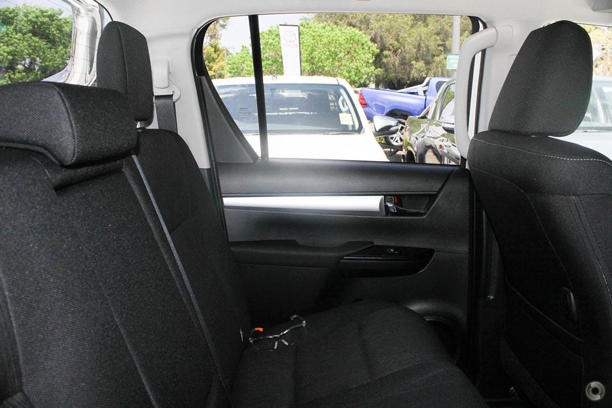 2017 Toyota Hilux SR5 GUN126R 4X4