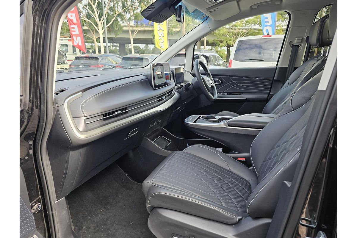 2023 LDV MIFA Executive