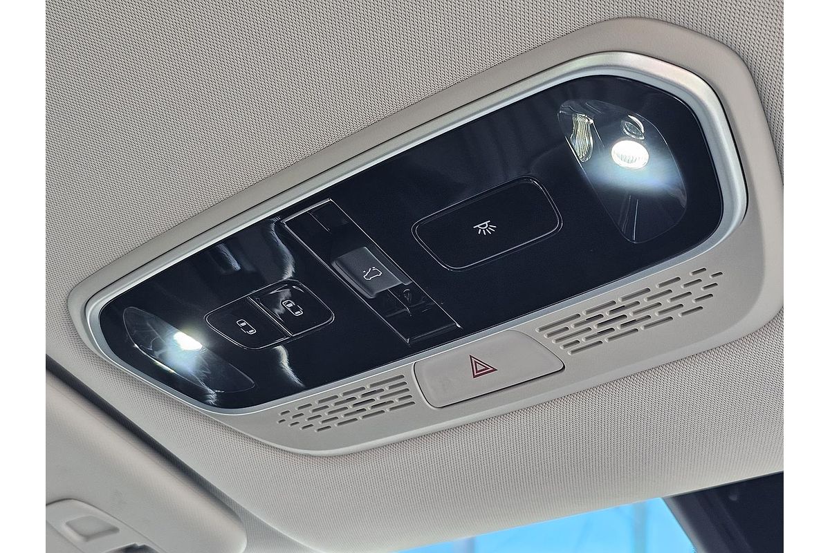 2023 LDV MIFA Executive