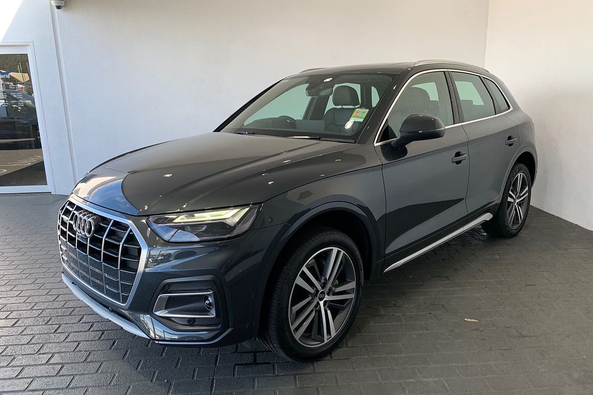2024 Audi Q5 40 TDI Sport FY