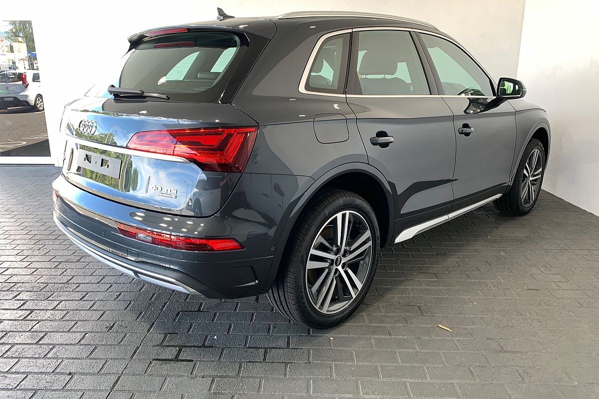 2024 Audi Q5 40 TDI Sport FY