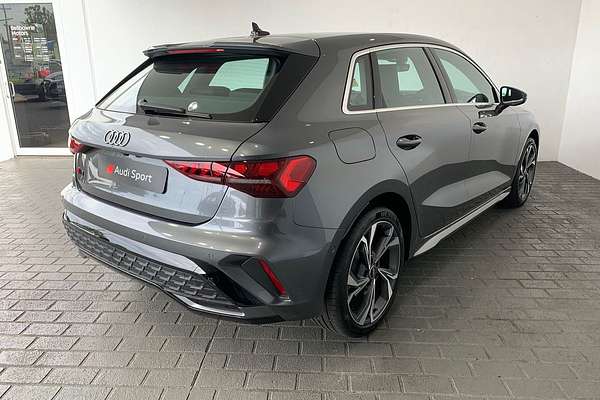 2024 Audi A3 35 TFSI S line GY