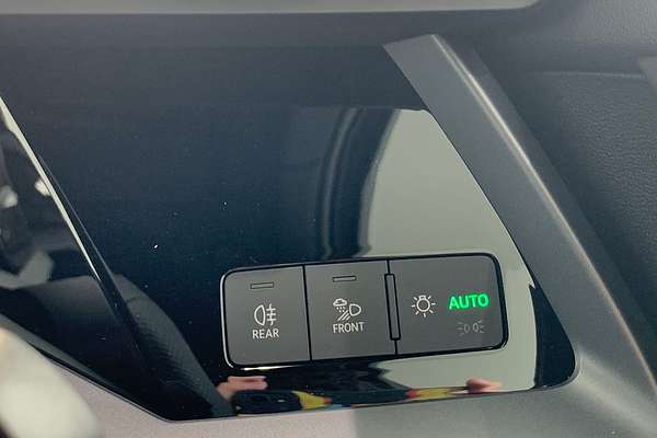2024 Audi A3 35 TFSI S line GY